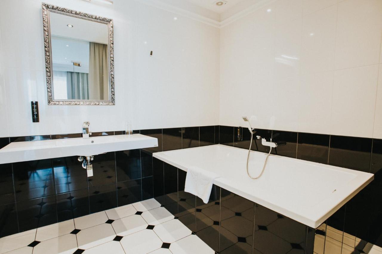 Hotel Toscania Włoszakowice Eksteriør bilde
