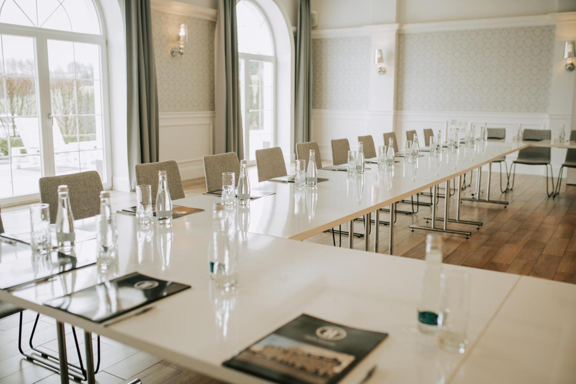 Hotel Toscania Włoszakowice Eksteriør bilde
