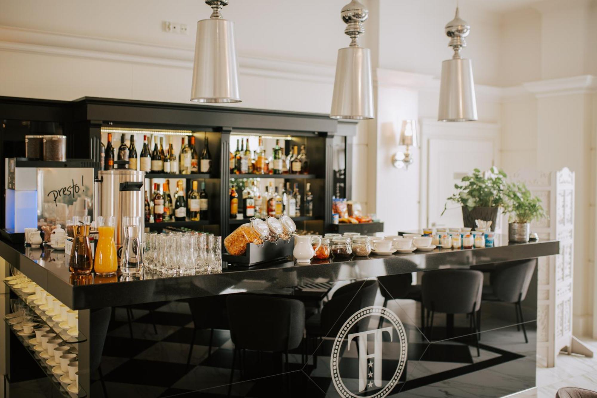 Hotel Toscania Włoszakowice Eksteriør bilde
