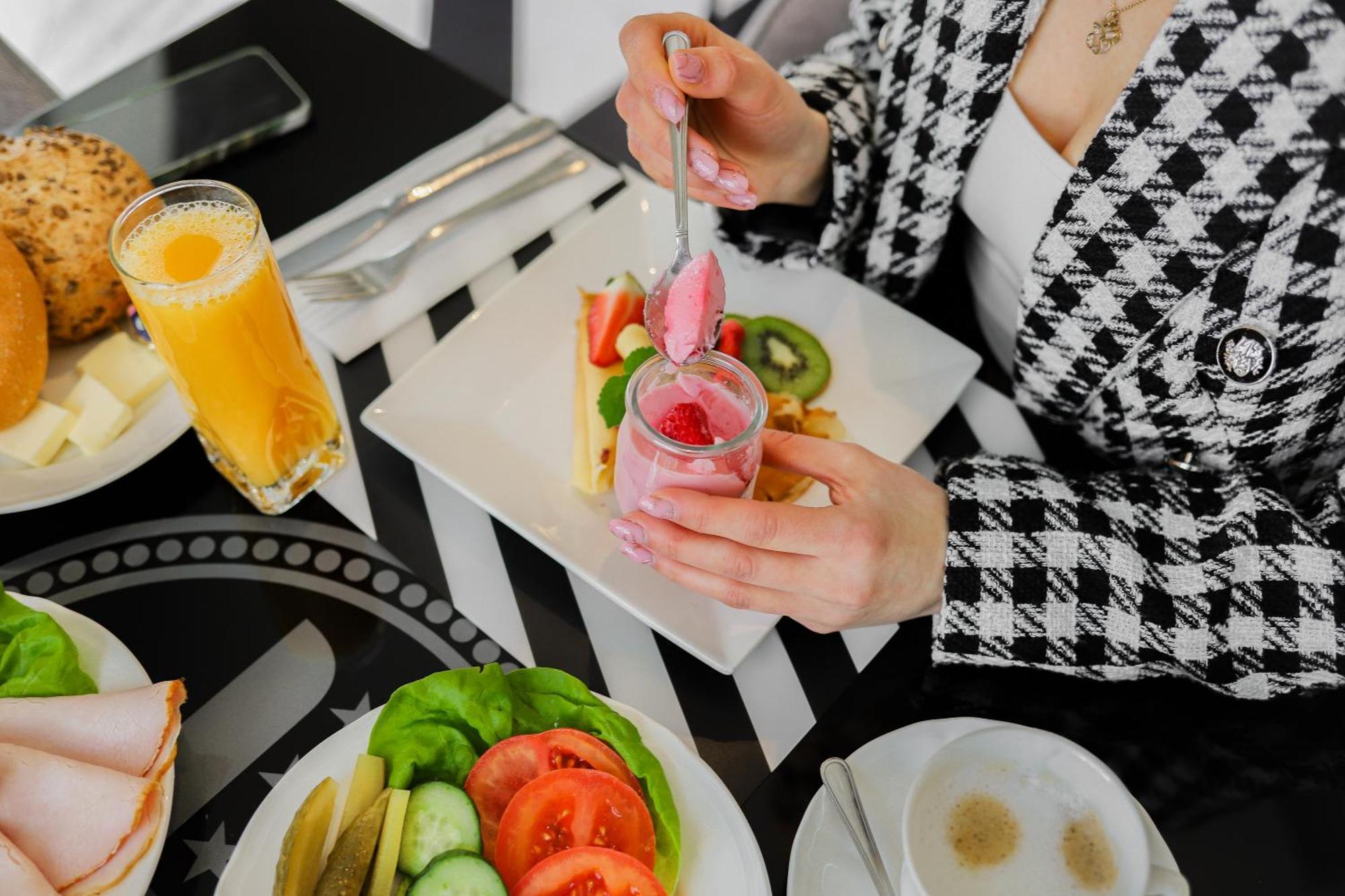 Hotel Toscania Włoszakowice Eksteriør bilde