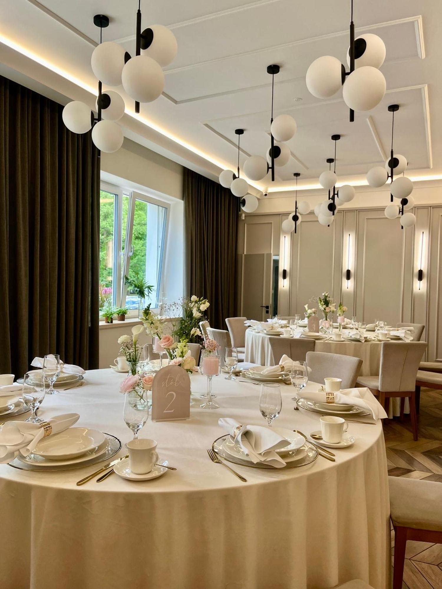 Hotel Toscania Włoszakowice Eksteriør bilde